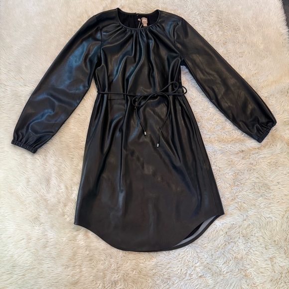 NWT HUGO BOSS Dejala Long Sleeve Faux Leather Dress - Size 2 - Picture 4 of 9